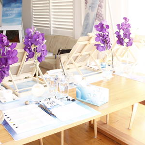 Neutrogena art easels set-up.